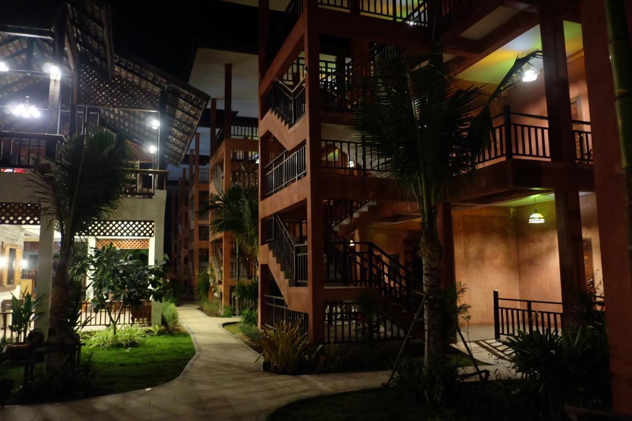 Rainforest Huahin Village Hotel Екстериор снимка