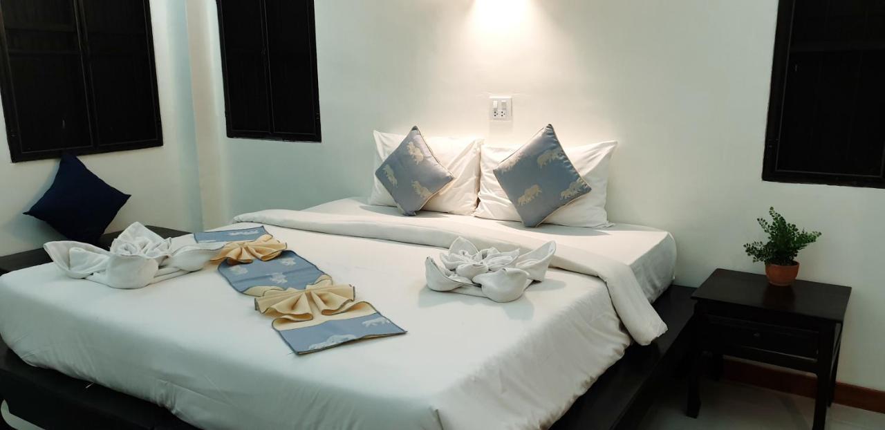 Rainforest Huahin Village Hotel Екстериор снимка